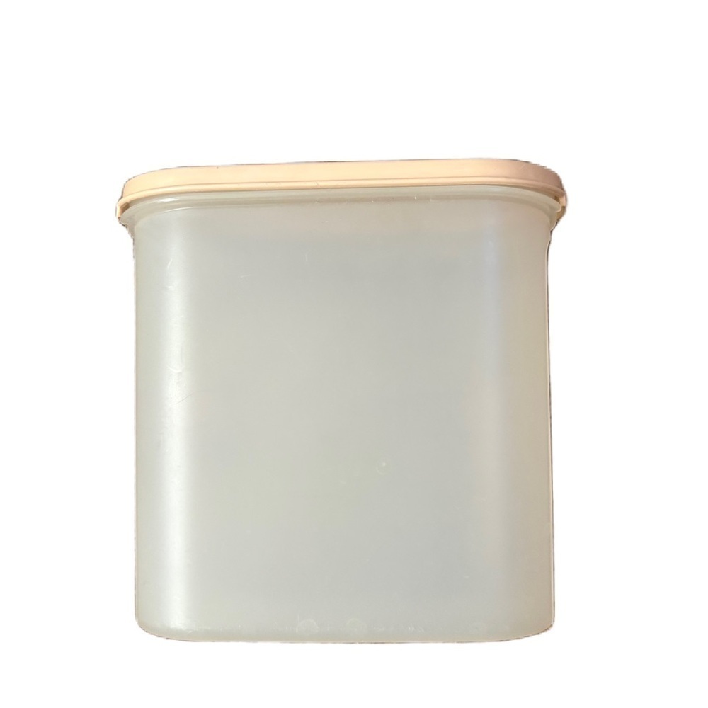 Tupperware White Storage Container Cream Food Cereal Snack Vintage